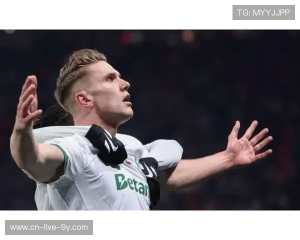 盖德·穆勒：足球场上的德国传奇与历史进球王的崛起与辉煌