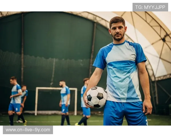 南京足球队耐力争议引发热议球迷与专家各抒己见探讨球队未来发展方向 南京足球队耐力争议引发热议球迷与专家各抒己见探讨球队未来发展方向