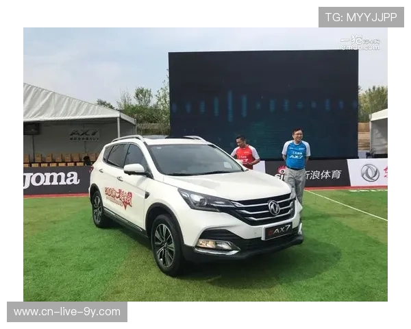 光州与城南足球比赛激战正酣球迷热情高涨期待精彩瞬间